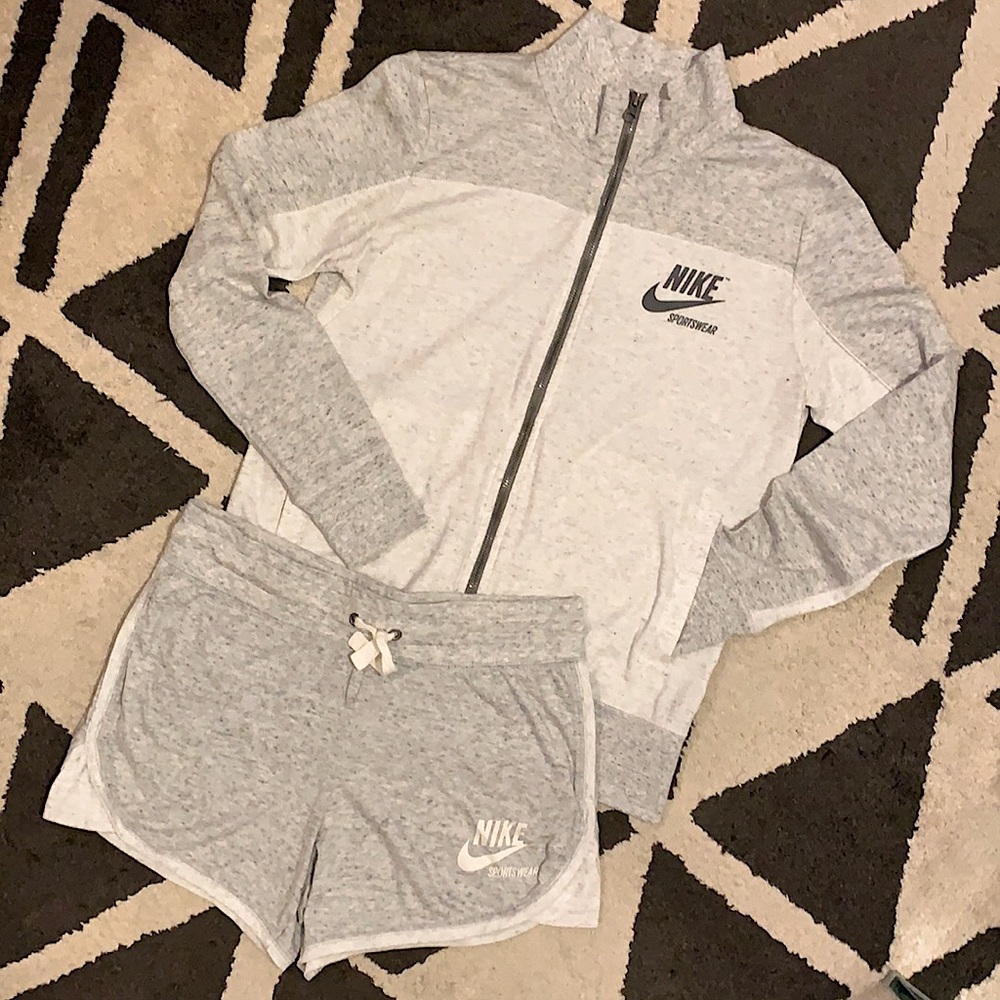 Nike Sportswear Gym Vintage Zip-Up Jacket + Shorts